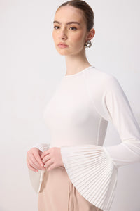PLEATED CUFF BODY
