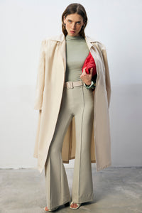 LIGHT STAND-UP COLLAR SNAP BODY